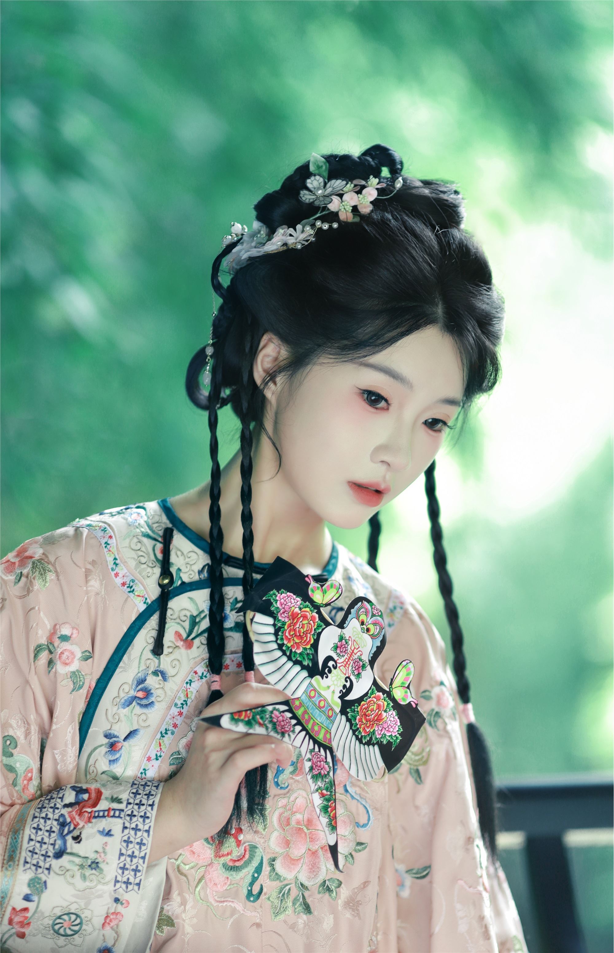 YITUYU艺图语 2025.01.27 盛夏 秋子梨